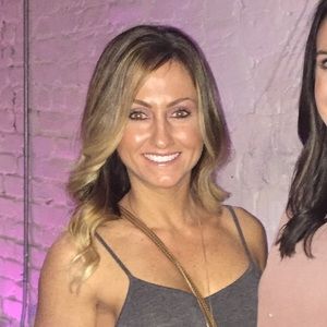 Meet your Posher, Cortney